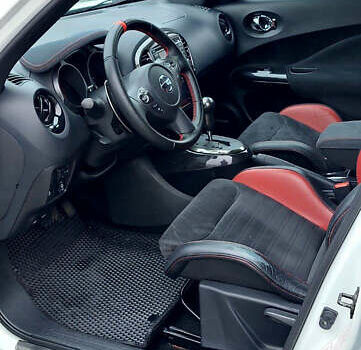 Белый Ниссан Жук, объемом двигателя 1.62 л и пробегом 180 тыс. км за 12500 $, фото 13 на Automoto.ua