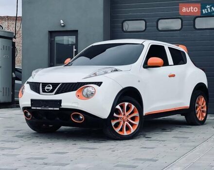 Белый Ниссан Жук, объемом двигателя 1.6 л и пробегом 107 тыс. км за 8999 $, фото 6 на Automoto.ua