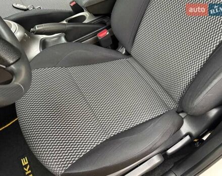 Белый Ниссан Жук, объемом двигателя 1.6 л и пробегом 106 тыс. км за 10700 $, фото 38 на Automoto.ua