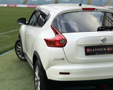 Белый Ниссан Жук, объемом двигателя 1.6 л и пробегом 55 тыс. км за 13300 $, фото 9 на Automoto.ua