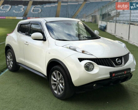 Белый Ниссан Жук, объемом двигателя 1.6 л и пробегом 55 тыс. км за 13300 $, фото 3 на Automoto.ua