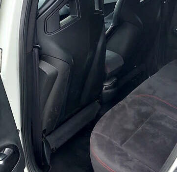 Белый Ниссан Жук, объемом двигателя 1.62 л и пробегом 180 тыс. км за 12500 $, фото 17 на Automoto.ua