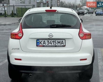 Білий Ніссан Жук, об'ємом двигуна 1.6 л та пробігом 121 тис. км за 10600 $, фото 4 на Automoto.ua