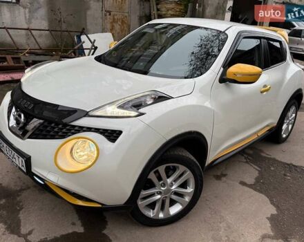 Белый Ниссан Жук, объемом двигателя 1.6 л и пробегом 106 тыс. км за 10700 $, фото 3 на Automoto.ua