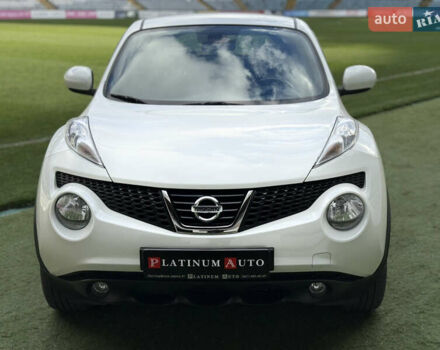 Белый Ниссан Жук, объемом двигателя 1.6 л и пробегом 55 тыс. км за 13300 $, фото 2 на Automoto.ua