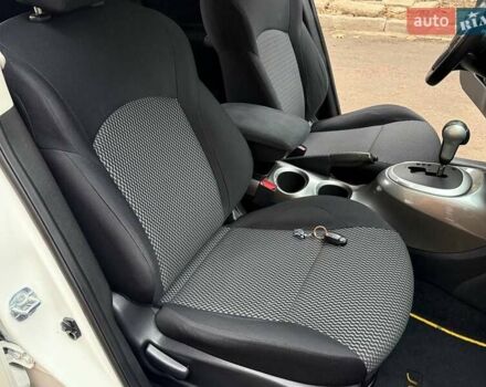 Белый Ниссан Жук, объемом двигателя 1.6 л и пробегом 106 тыс. км за 10700 $, фото 30 на Automoto.ua