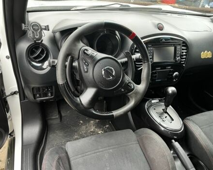 Белый Ниссан Жук, объемом двигателя 1.6 л и пробегом 99 тыс. км за 12800 $, фото 6 на Automoto.ua