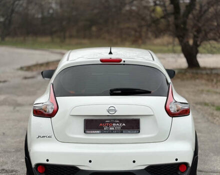 Белый Ниссан Жук, объемом двигателя 1.6 л и пробегом 72 тыс. км за 13700 $, фото 18 на Automoto.ua