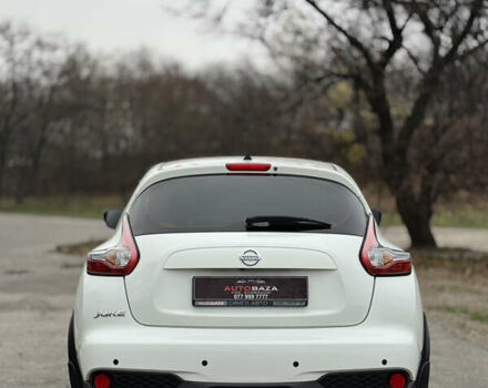 Белый Ниссан Жук, объемом двигателя 1.6 л и пробегом 72 тыс. км за 13700 $, фото 17 на Automoto.ua