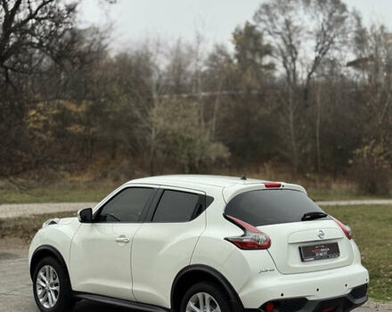 Белый Ниссан Жук, объемом двигателя 1.6 л и пробегом 72 тыс. км за 13700 $, фото 15 на Automoto.ua