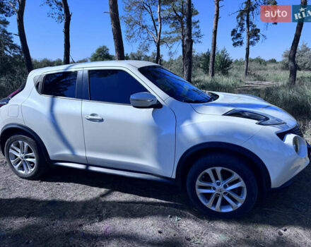 Белый Ниссан Жук, объемом двигателя 1.6 л и пробегом 100 тыс. км за 13900 $, фото 2 на Automoto.ua