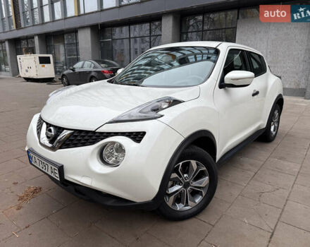 Белый Ниссан Жук, объемом двигателя 1.6 л и пробегом 90 тыс. км за 12900 $, фото 5 на Automoto.ua