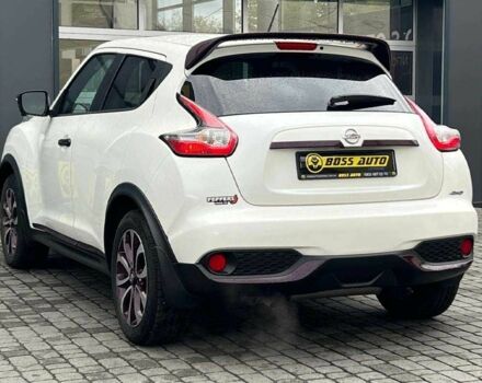 Белый Ниссан Жук, объемом двигателя 1.6 л и пробегом 86 тыс. км за 12200 $, фото 4 на Automoto.ua