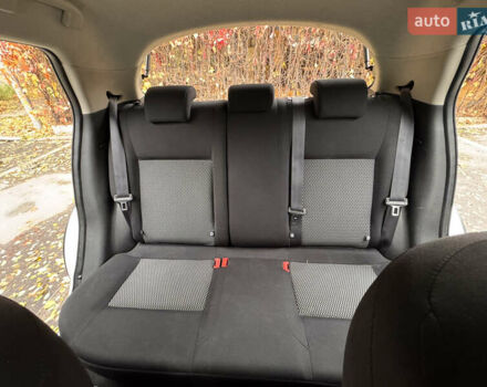 Білий Ніссан Жук, об'ємом двигуна 1.6 л та пробігом 61 тис. км за 14000 $, фото 52 на Automoto.ua