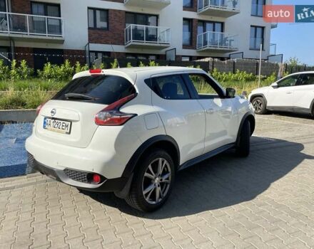 Белый Ниссан Жук, объемом двигателя 1.6 л и пробегом 52 тыс. км за 14400 $, фото 2 на Automoto.ua