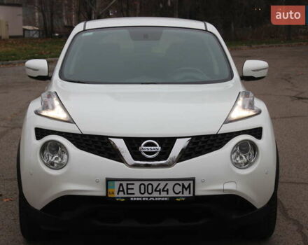 Белый Ниссан Жук, объемом двигателя 1.6 л и пробегом 72 тыс. км за 13999 $, фото 3 на Automoto.ua