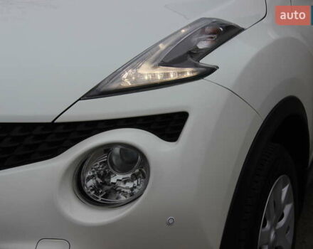 Белый Ниссан Жук, объемом двигателя 1.6 л и пробегом 72 тыс. км за 13999 $, фото 13 на Automoto.ua