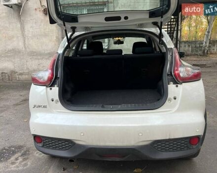 Белый Ниссан Жук, объемом двигателя 1.6 л и пробегом 61 тыс. км за 14500 $, фото 8 на Automoto.ua