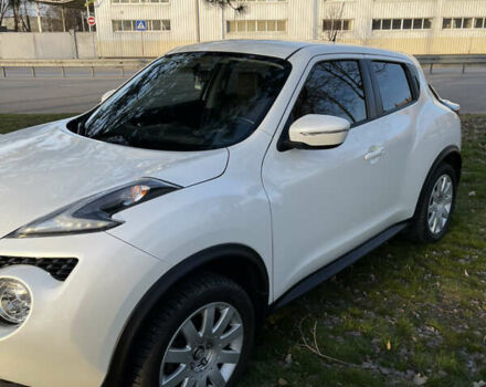 Белый Ниссан Жук, объемом двигателя 1.6 л и пробегом 44 тыс. км за 15750 $, фото 7 на Automoto.ua