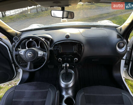 Белый Ниссан Жук, объемом двигателя 1.6 л и пробегом 44 тыс. км за 15750 $, фото 12 на Automoto.ua