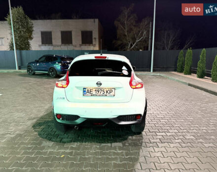 Белый Ниссан Жук, объемом двигателя 1.6 л и пробегом 130 тыс. км за 14300 $, фото 5 на Automoto.ua