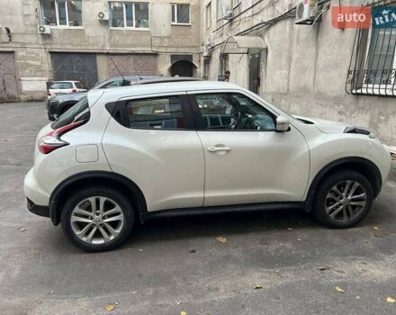 Белый Ниссан Жук, объемом двигателя 1.6 л и пробегом 61 тыс. км за 14500 $, фото 3 на Automoto.ua