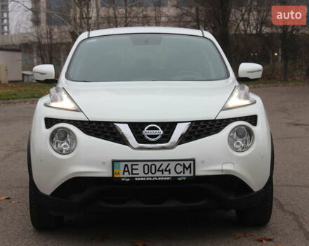 Белый Ниссан Жук, объемом двигателя 1.6 л и пробегом 72 тыс. км за 13999 $, фото 4 на Automoto.ua