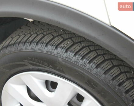 Белый Ниссан Жук, объемом двигателя 1.6 л и пробегом 72 тыс. км за 13999 $, фото 16 на Automoto.ua