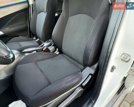 Білий Ніссан Жук, об'ємом двигуна 1.6 л та пробігом 38 тис. км за 15650 $, фото 101 на Automoto.ua