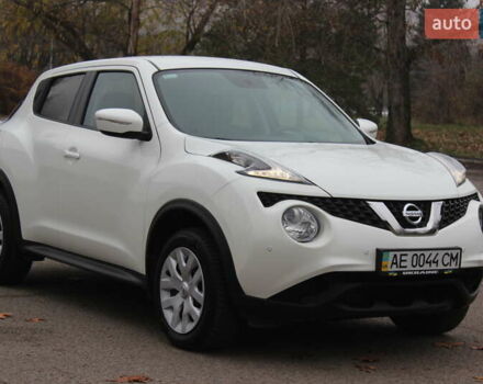 Белый Ниссан Жук, объемом двигателя 1.6 л и пробегом 72 тыс. км за 13999 $, фото 5 на Automoto.ua