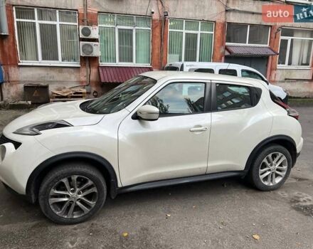 Белый Ниссан Жук, объемом двигателя 1.6 л и пробегом 61 тыс. км за 14500 $, фото 6 на Automoto.ua