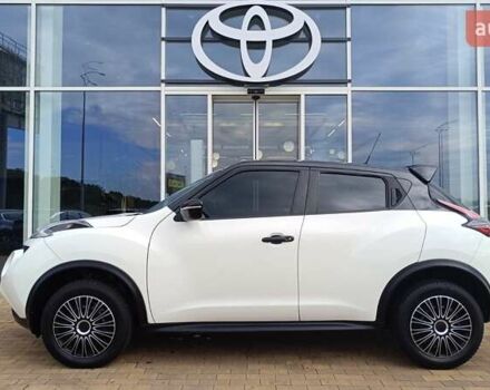 Белый Ниссан Жук, объемом двигателя 1.6 л и пробегом 71 тыс. км за 13929 $, фото 2 на Automoto.ua