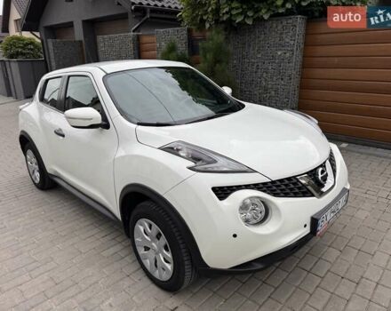 Белый Ниссан Жук, объемом двигателя 1.6 л и пробегом 49 тыс. км за 13300 $, фото 1 на Automoto.ua