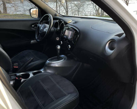 Белый Ниссан Жук, объемом двигателя 1.6 л и пробегом 44 тыс. км за 15750 $, фото 24 на Automoto.ua