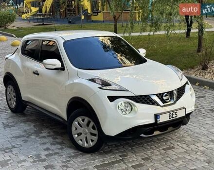 Белый Ниссан Жук, объемом двигателя 1.6 л и пробегом 65 тыс. км за 12000 $, фото 6 на Automoto.ua