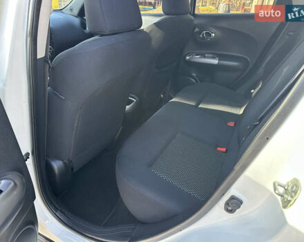 Белый Ниссан Жук, объемом двигателя 1.6 л и пробегом 90 тыс. км за 14500 $, фото 28 на Automoto.ua