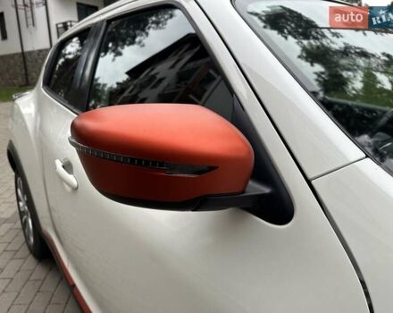 Белый Ниссан Жук, объемом двигателя 1.6 л и пробегом 116 тыс. км за 15500 $, фото 20 на Automoto.ua