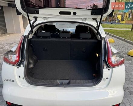 Белый Ниссан Жук, объемом двигателя 1.6 л и пробегом 65 тыс. км за 12000 $, фото 30 на Automoto.ua