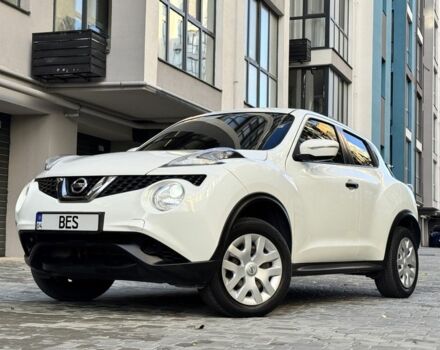 Белый Ниссан Жук, объемом двигателя 1.6 л и пробегом 65 тыс. км за 12000 $, фото 2 на Automoto.ua