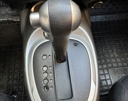 Белый Ниссан Жук, объемом двигателя 1.6 л и пробегом 65 тыс. км за 12000 $, фото 17 на Automoto.ua