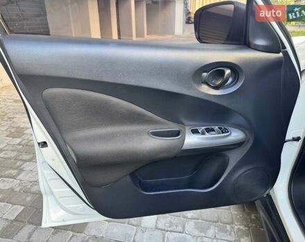 Белый Ниссан Жук, объемом двигателя 1.6 л и пробегом 65 тыс. км за 12000 $, фото 24 на Automoto.ua