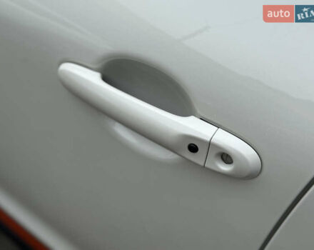 Білий Ніссан Жук, об'ємом двигуна 1.6 л та пробігом 22 тис. км за 17500 $, фото 55 на Automoto.ua
