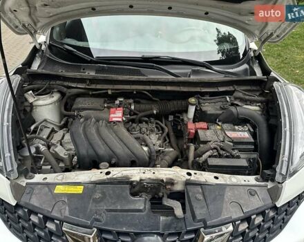 Белый Ниссан Жук, объемом двигателя 1.6 л и пробегом 116 тыс. км за 15500 $, фото 24 на Automoto.ua