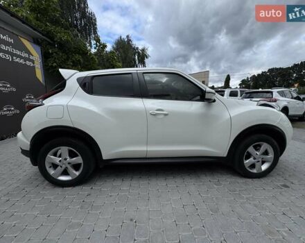 Белый Ниссан Жук, объемом двигателя 1.6 л и пробегом 90 тыс. км за 13999 $, фото 18 на Automoto.ua