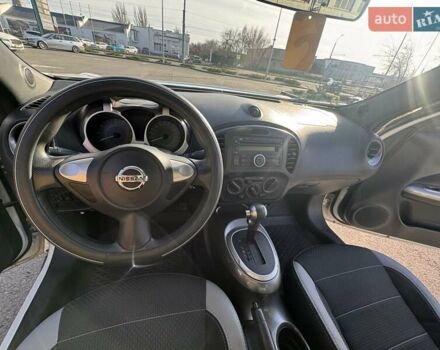 Белый Ниссан Жук, объемом двигателя 1.6 л и пробегом 138 тыс. км за 13500 $, фото 5 на Automoto.ua