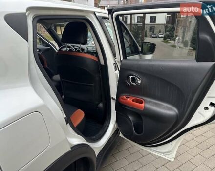 Белый Ниссан Жук, объемом двигателя 1.6 л и пробегом 116 тыс. км за 15500 $, фото 14 на Automoto.ua