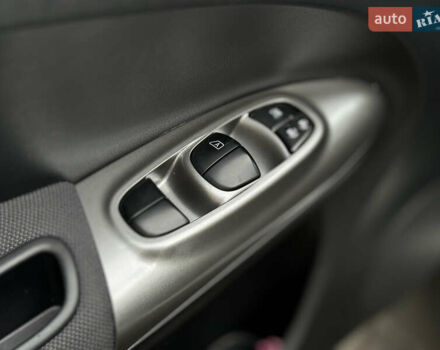 Білий Ніссан Жук, об'ємом двигуна 1.6 л та пробігом 92 тис. км за 13500 $, фото 46 на Automoto.ua