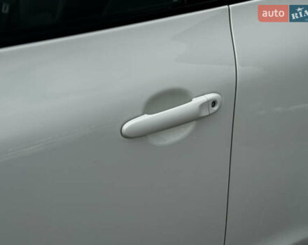 Білий Ніссан Жук, об'ємом двигуна 1.6 л та пробігом 92 тис. км за 13500 $, фото 5 на Automoto.ua