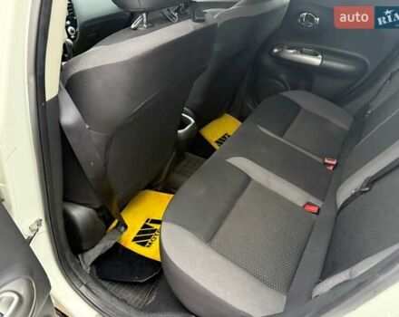 Белый Ниссан Жук, объемом двигателя 1.6 л и пробегом 35 тыс. км за 14800 $, фото 46 на Automoto.ua