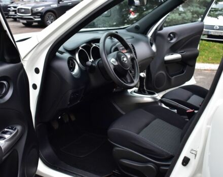 Белый Ниссан Жук, объемом двигателя 0 л и пробегом 39 тыс. км за 12100 $, фото 7 на Automoto.ua